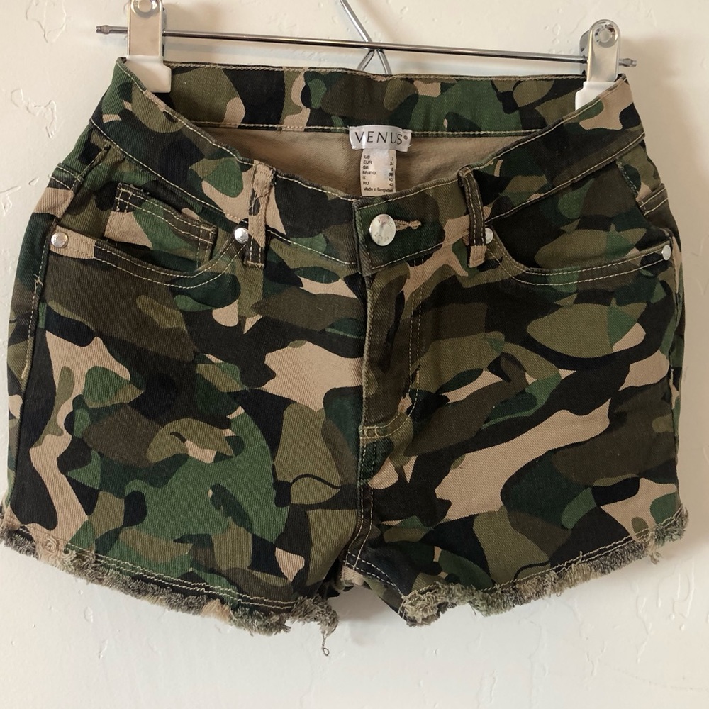 NEW! VENUS CAMO DENIM SHORTS